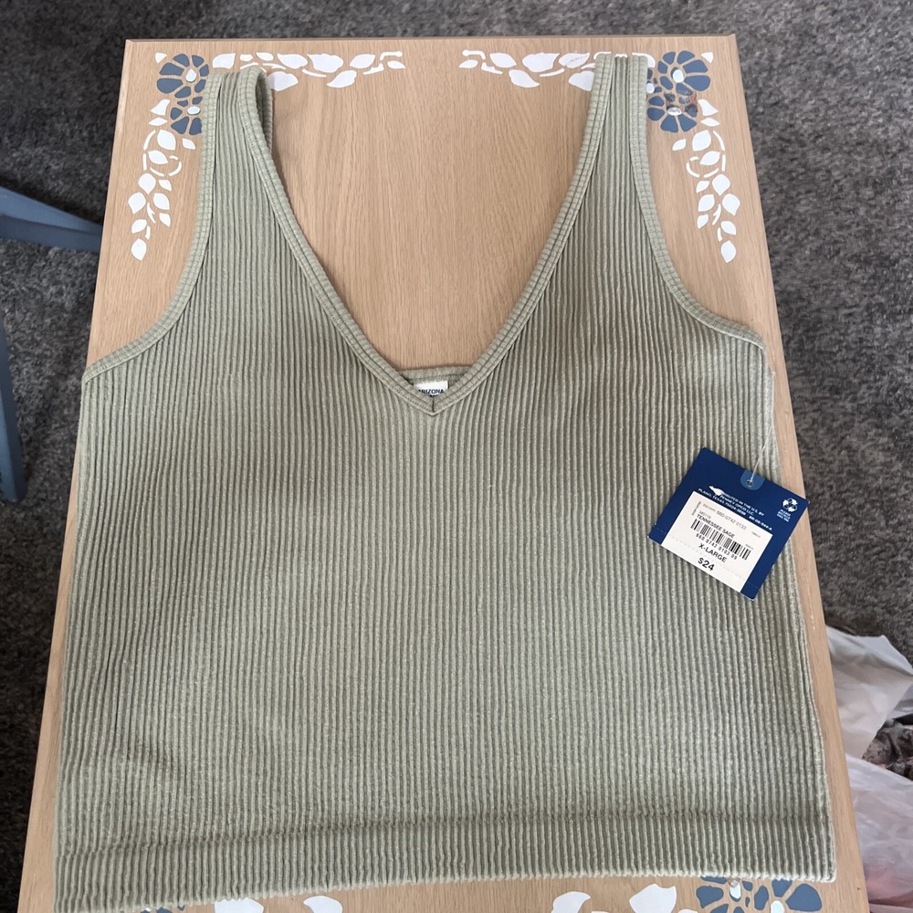 Arizona Ribbed Cropped Top Women's X-Large Tennessee Saige Sleeveless V Neck